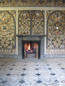 Blott Kerr-Wilson, 'Cilwendig', alternate detail of wall with fireplace